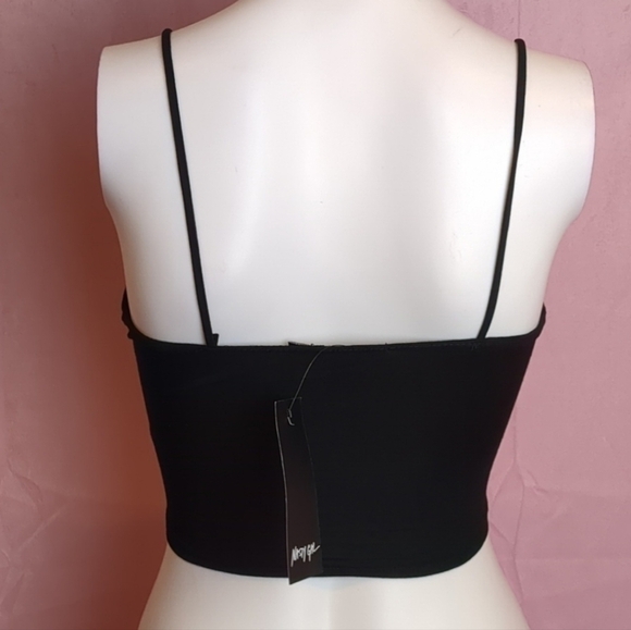 Nasty Gal Strappy Scoop Neck Crop Top in Black size 2 - Picture 2 of 5